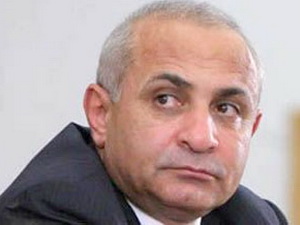 Chủ tịch Quốc hội Armenia đệ đơn xin từ chức