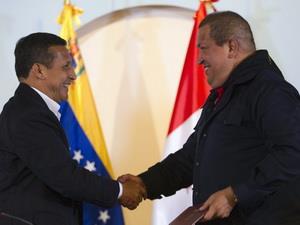 Venezuela và Peru ký thỏa thuận hợp tác dầu khí