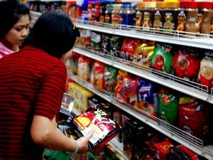 Hệ thống siêu thị Lào phục vụ Tết Việt Nam