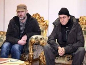 Hai nhà báo của Anh bị giữ tại Libya được trả tự do
