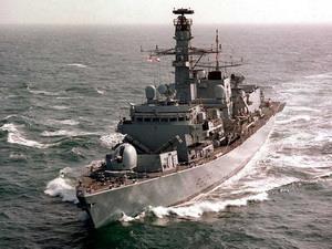 Peru đã hủy chuyến thăm của tàu quân sự Anh