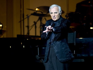 Ca sỹ Charles Aznavour sẽ tái lưu diễn tại Bắc Mỹ