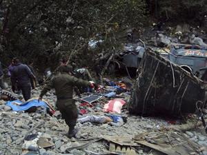 Tại nạn xe buýt thảm khốc ở Bolivia, 16 người chết
