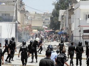 Tunisia dỡ bỏ lệnh giới nghiêm áp đặt ở thủ đô Tunis