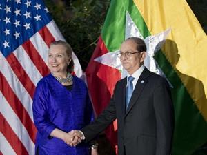 Tổng thống Myanmar gặp Ngoại trưởng Mỹ Clinton