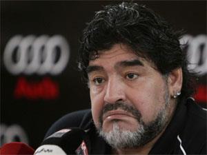 Maradona đòi hai công ty TQ nộp phạt 3,2 triệu USD