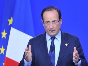 Pháp, TBN thúc Eurozone giúp kiềm chế chi phí vay
