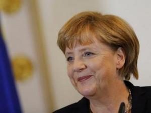 Thủ tướng Đức kêu gọi tìm giải pháp giúp Hy Lạp