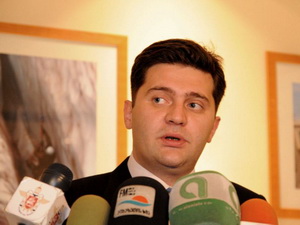 Bộ trưởng Nội vụ đầy quyền lực của Gruzia từ chức