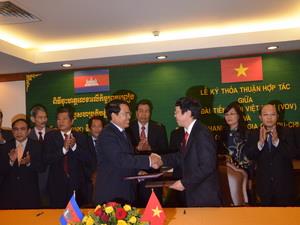 Hợp tác giữa hai cơ quan phát thanh VN-Campuchia