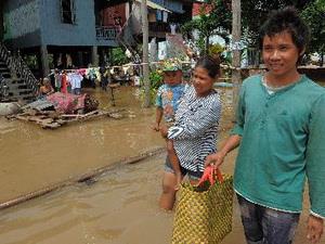 Lũ gây thiệt hại nghiêm trọng ở Tây Bắc Campuchia