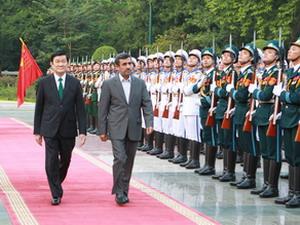 Tổng thống Iran Ahmadinejad kết thúc thăm Việt Nam