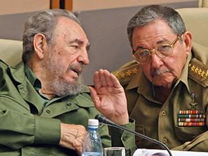 Ông Fidel và ông Raul được đề cử đại biểu Quốc hội