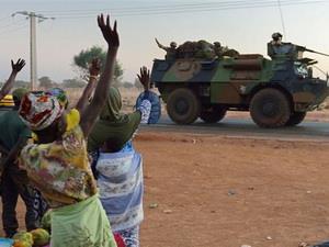 Các lực lượng Pháp tiến về khu vực miền Bắc Mali