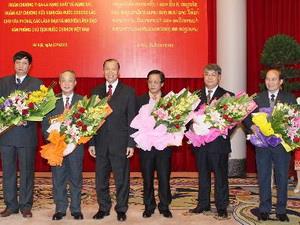 Lào tặng huân, huy chương Văn phòng Chủ tịch nước
