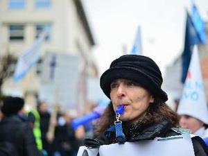 Slovenia: Một đảng rút khỏi liên minh cầm quyền