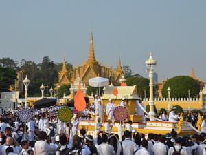 Campuchia rước linh cữu Cố Quốc vương Sihanouk