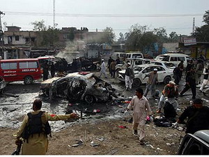 Đánh bom trụ sở an ninh Pakistan làm 8 người chết