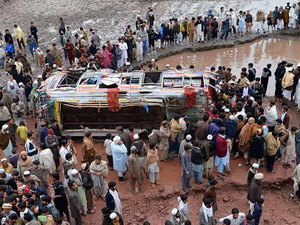 19 người chết trong vụ tai nạn giao thông ở Pakistan