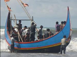 Ngư dân Indonesia cứu 121 người tị nạn Rohingya