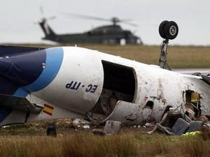 Máy bay phát nổ khi tìm cách hạ cánh ở Ireland