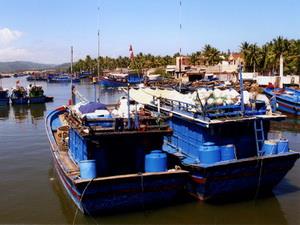 Giúp đỡ ngư dân Việt kẹt ở Thái Lan trở về nước