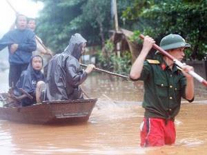 Việt kiều Đức và Phần Lan ủng hộ đồng bào lũ lụt