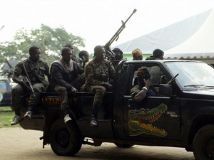 Cote d’Ivoire: Giao tranh tiếp diễn dữ dội ở Abidjan
