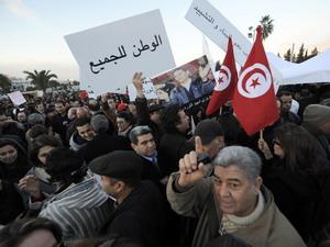 Biểu tình tại Tunisia đòi dẫn độ cựu tổng thống
