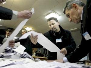 Đảng Cộng sản Moldova đòi kiểm lại phiếu bầu cử