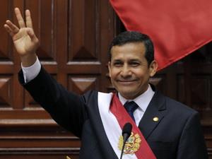 Tổng thống đắc cử của Peru tuyên thệ nhậm chức 
