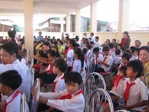 Trường Việt kiều ở Campuchia tổng kết năm học