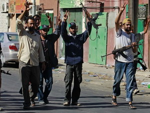 Libya: Quân nổi dậy chiếm thành phố gần thủ đô