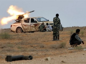 Libya: Lực lượng nổi dậy hoàn toàn bao vây Sirte
